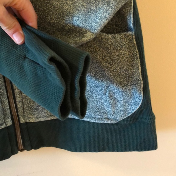 Lululemon Green Scuba Hoodie - Picture 4 of 7